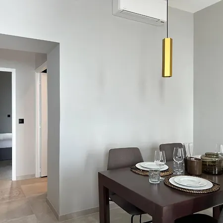Center One Bedroom , & Sea View #15 Apartment Menton