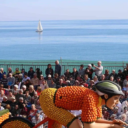 Appartement Center One Bedroom , & Sea View #15 Menton