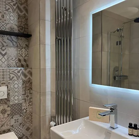 Center One Bedroom , & Sea View #15 Appartement *